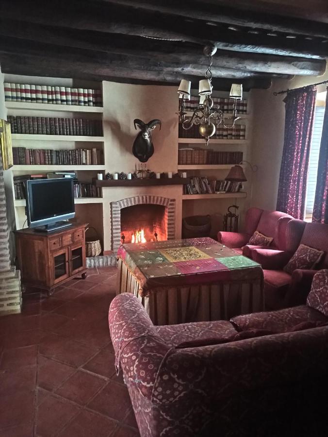 Casa Rural El Chorrillo Cazalla De La Sierra Exterior foto