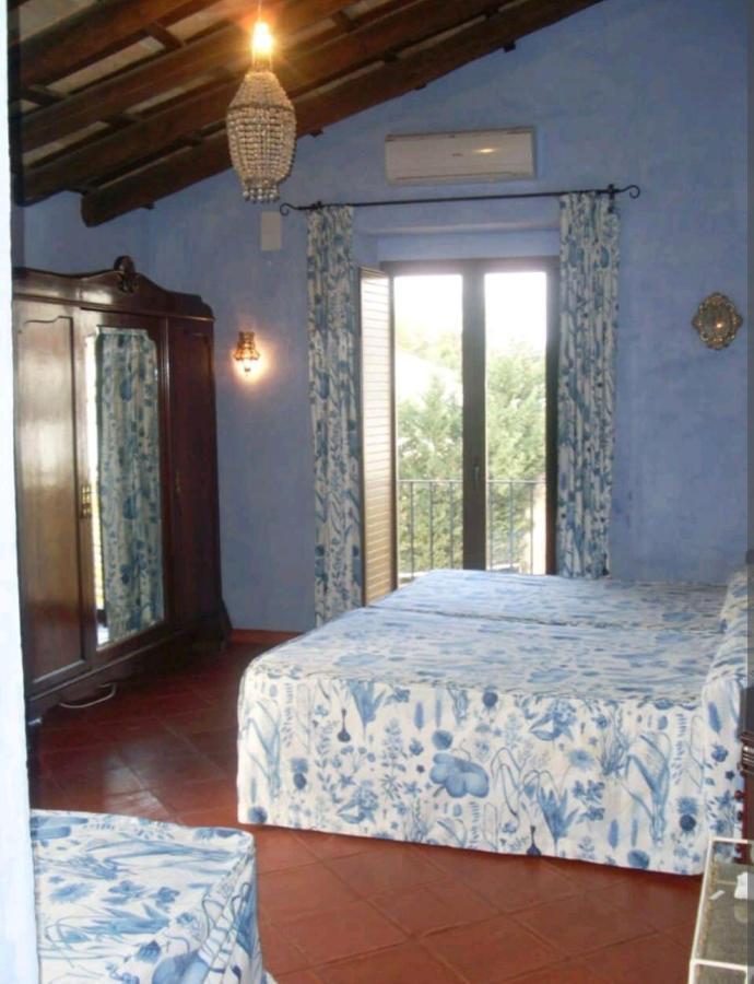 Casa Rural El Chorrillo Cazalla De La Sierra Exterior foto